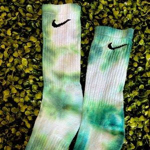 Nike hand tye dye